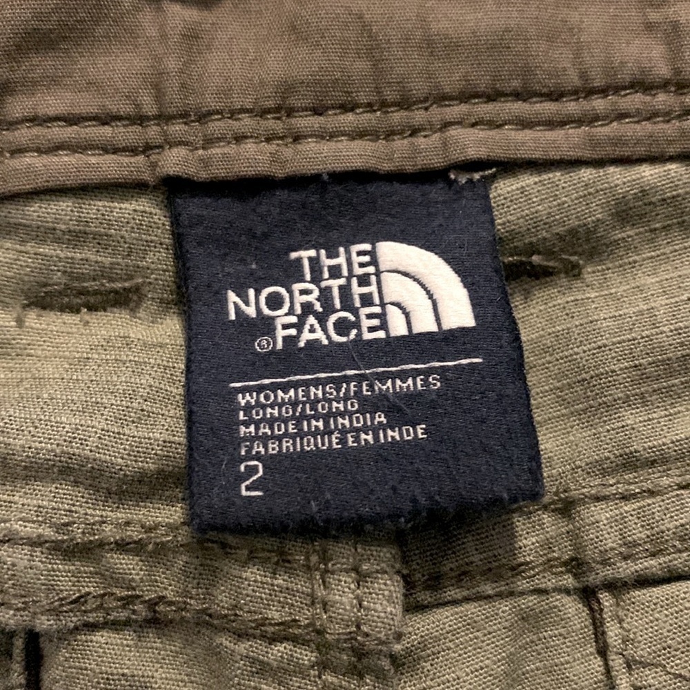 THE North Face Hiking Shorts, Size 2, Army Green. - Picture 4 of 7